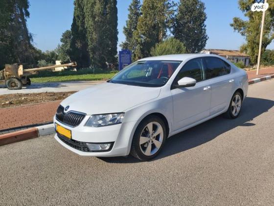 סקודה אוקטביה Style אוט' 1.4 (150 כ"ס) בנזין 2016 למכירה בזמר