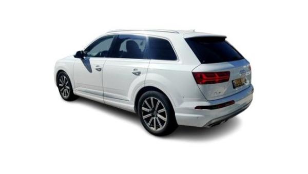 אאודי Q7 4X4 Limited אוט' דיזל 7 מק' 3.0 (272 כ''ס) דיזל 2018 למכירה ב