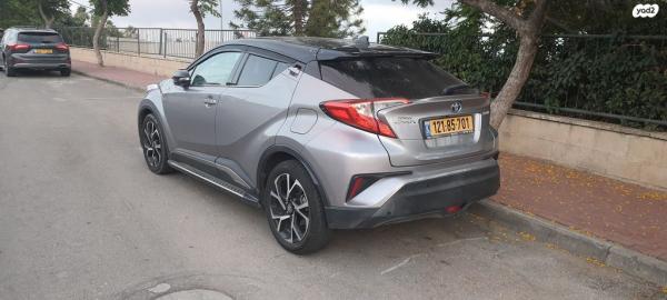 טויוטה C-HR Chic הייבריד אוט' 1.8 (98 כ"ס) בנזין 2018 למכירה באלפי מנשה