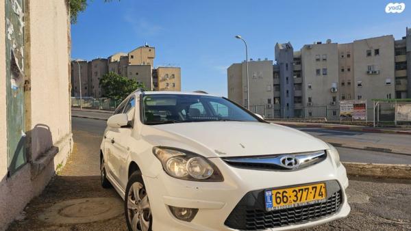 יונדאי i30 Inspire אוט' 1.6 (126 כ''ס) בנזין 2011 למכירה בצפת