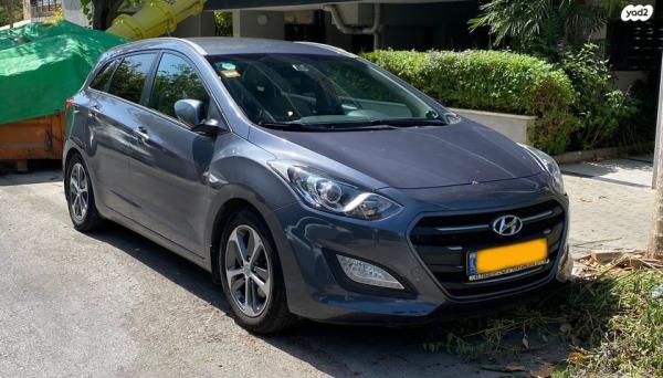 יונדאי i30 Inspire סטיישן אוט' 1.6 (135 כ"ס) בנזין 2016 למכירה בגבעתיים