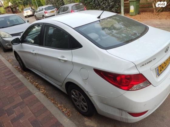 יונדאי i25 Inspire אוט' 1.4 (100 כ''ס) בנזין 2014 למכירה בהוד השרון