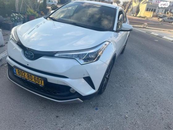 טויוטה C-HR Lounge הייבריד אוט' 1.8 (98 כ''ס) בנזין 2019 למכירה בטירה