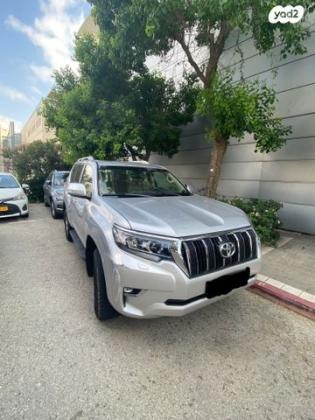 טויוטה לנד קרוזר ארוך 4X4 Luxury אוט' דיזל 7 מק' 2.8 (177 כ"ס) דיזל 2020 למכירה במגדל העמק