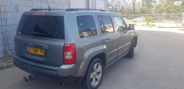 ג'יפ / Jeep פטריוט 4X4 Sport אוט' 2.4 (170 כ''ס) בנזין 2011 למכירה בבית יצחק שער חפר