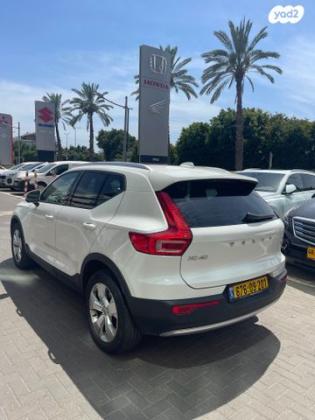 וולוו XC40 T4 Momentum Plus אוט' 2.0 (190 כ''ס) בנזין 2019 למכירה ברעננה