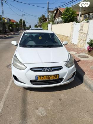 יונדאי i25 Inspire אוט' 1.6 (124 כ"ס) בנזין 2012 למכירה בזכרון יעקב