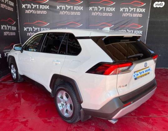 טויוטה RAV4 הייבריד E-xperience הייבריד 5 דל' אוט' 2.5 (178 כ''ס) בנזין 2019 למכירה בתל אביב יפו