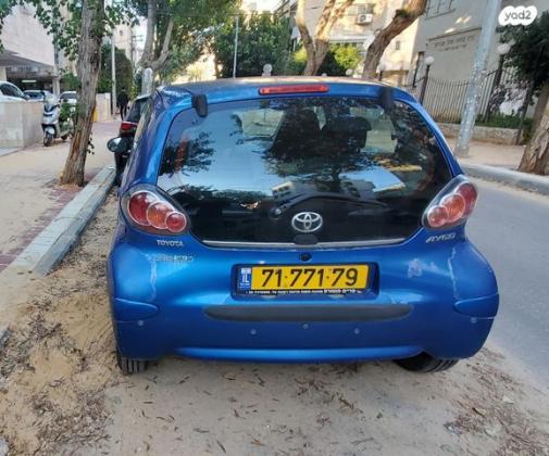 טויוטה אייגו (AYGO) Plus ידני 1.0 (68 כ''ס) בנזין 2012 למכירה באריאל