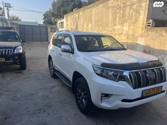 טויוטה לנד קרוזר ארוך 4X4 Limited אוט' דיזל 7 מק' 2.8 (177 כ"ס) דיזל 2018 למכירה ברמלה