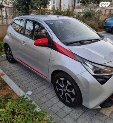 טויוטה אייגו (AYGO) X-Play אוט' 1.0 (72 כ''ס) בנזין 2020 למכירה ברעננה