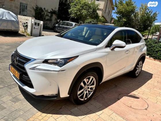 לקסוס NX NX200T Luxury אוט' 2.0 (238 כ"ס) בנזין 2017 למכירה בזכרון יעקב