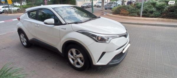 טויוטה C-HR City הייבריד אוט' 1.8 (98 כ"ס) בנזין 2019 למכירה בראשון לציון