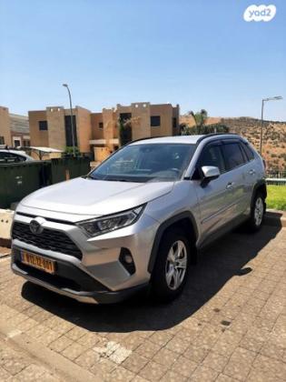 טויוטה RAV4 ארוך 4X2 Experience אוט' 2.0 (175 כ''ס) בנזין 2019 למכירה בטבריה