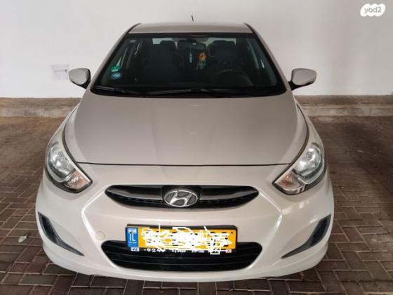 יונדאי i25 Inspire אוט' 1.4 (100 כ''ס) בנזין 2015 למכירה ברעננה