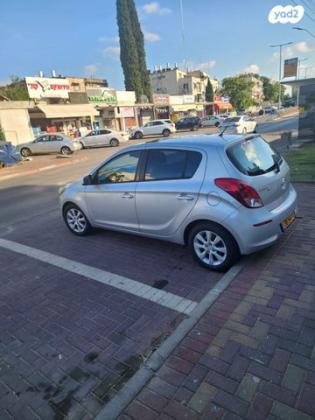 יונדאי i20 Inspire אוט' 1.4 (100 כ"ס) [2009-2015] בנזין 2013 למכירה ברמלה