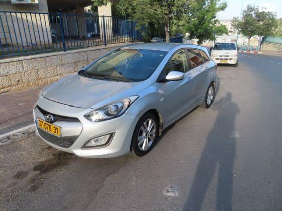 יונדאי i30 Inspire סטיישן אוט' 1.6 (135 כ"ס) בנזין 2014 למכירה באלעד