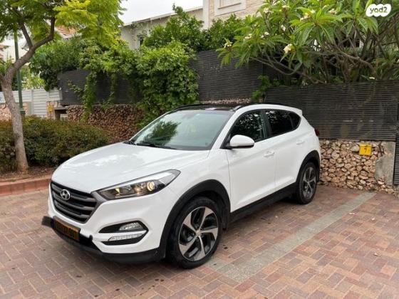 יונדאי טוסון Luxury אוט' בנזין 2.0 (155 כ"ס) בנזין 2018 למכירה בשוהם