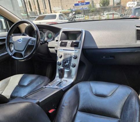 וולוו XC60 T5 Kinetic סטיישן אוט' 2.0 (240 כ"ס) בנזין 2012 למכירה בחיפה