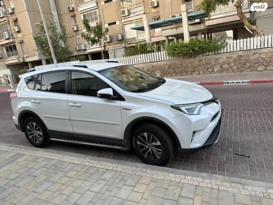 טויוטה RAV4 הייבריד Premium הייבריד אוט' 2.5 (155 כ''ס) בנזין 2016 למכירה בראשון לציון