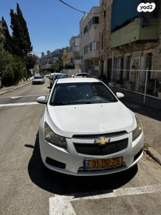 שברולט קרוז LS סדאן אוט' 1.6 (124 כ"ס) בנזין 2011 למכירה בחיפה