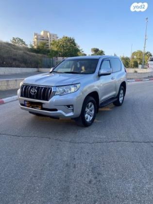 טויוטה לנד קרוזר קצר 4X4 Luxury אוט' דיזל 2.8 (177 כ"ס) דיזל 2019 למכירה בירושלים