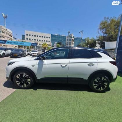 אופל גרנדלנד X Innovation אוט' 1.2 (130 כ''ס) בנזין 2021 למכירה בכפר סבא