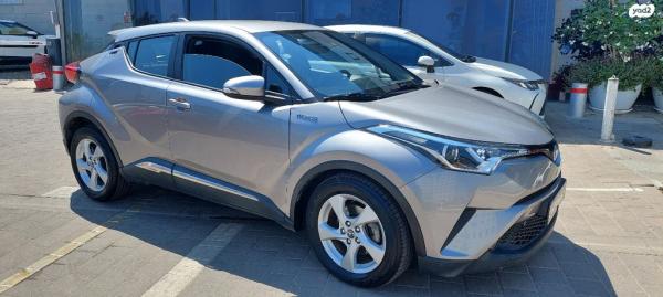 טויוטה C-HR City הייבריד אוט' 1.8 (98 כ"ס) בנזין 2019 למכירה ברעננה