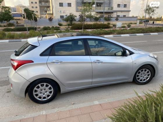 יונדאי i30 Inspire אוט' 1.6 (135 כ"ס) בנזין 2013 למכירה בראש העין