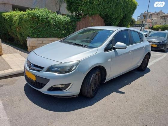 אופל אסטרה Berlina Enjoy סדאן אוט' 1.4 (140 כ"ס) בנזין 2013 למכירה בחיפה