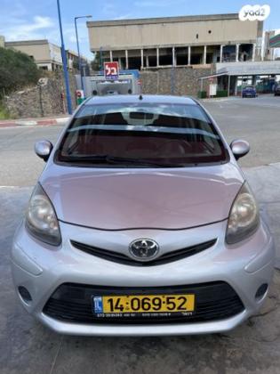 טויוטה אייגו (AYGO) Plus רובוטית 1.0 (69 כ''ס) בנזין 2013 למכירה בדפנה