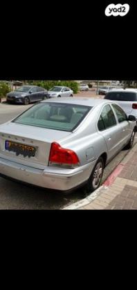 וולוו S60 אוט' 2.4 (140 כ''ס) בנזין 2009 למכירה בפתח תקווה