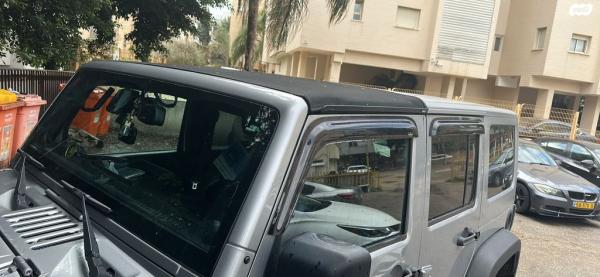 ג'יפ / Jeep רנגלר ארוך 4X4 Unlimited Sport אוט' 3.6 (280 כ''ס) ק'-2 בנזין 2014 למכירה בראשון לציון