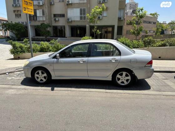 מיצובישי לנסר קלאסיק Executive אוט' 1.6 (98 כ''ס) בנזין 2005 למכירה בראשון לציון