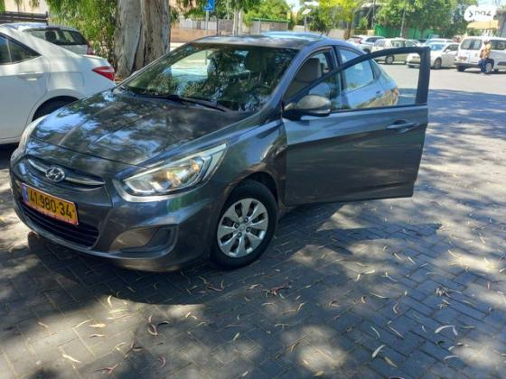 יונדאי i25 Inspire אוט' 1.4 (100 כ''ס) בנזין 2015 למכירה בגן יבנה