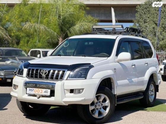 טויוטה לנד קרוזר ארוך 4X4 Luxury אוט' דיזל 8 מק' 3.0 (166 כ''ס) דיזל 2007 למכירה בחיפה