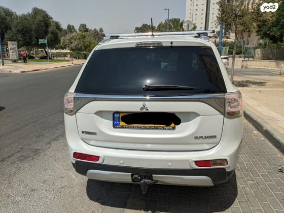 מיצובישי אאוטלנדר 4X4 Limited אוט' 7 דיזל מק' 2.3 (150 כ"ס) דיזל 2014 למכירה בבאר שבע