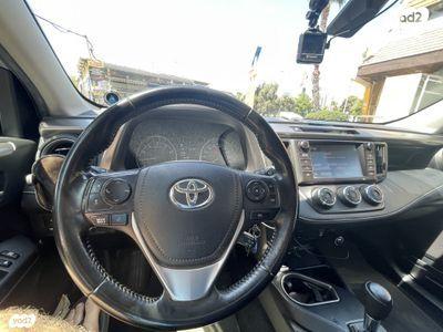 טויוטה RAV4 ארוך 4X4 GLI MC אוט' 2.0 (152 כ"ס) בנזין 2018 למכירה בפתח תקווה