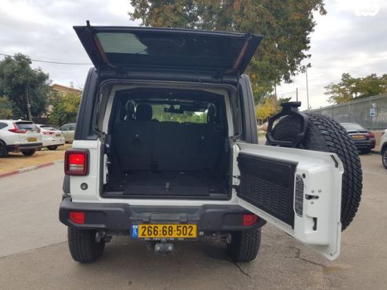 ג'יפ / Jeep רנגלר ארוך 4X4 Unlimited Sport אוט' 2.0 (272 כ''ס) בנזין 2020 למכירה בחולון