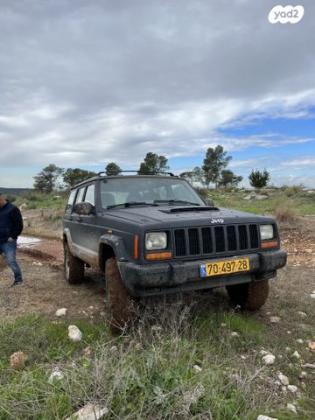 ג'יפ / Jeep צ'ירוקי 4X4 Sport אוט' 4.0 (176 כ''ס) בנזין 1999 למכירה בשילת