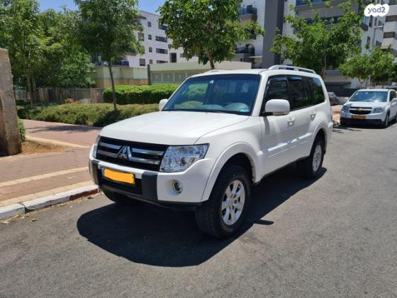 מיצובישי פג'רו ארוך 4X4 Desert אוט' 7 מק' 3.8 (250 כ''ס) [2010-2011] בנזין 2011 למכירה בעפולה