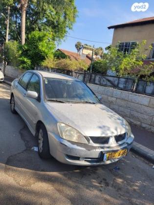 מיצובישי לנסר קלאסיק Executive אוט' 1.6 (98 כ''ס) בנזין 2008 למכירה בנווה ירק