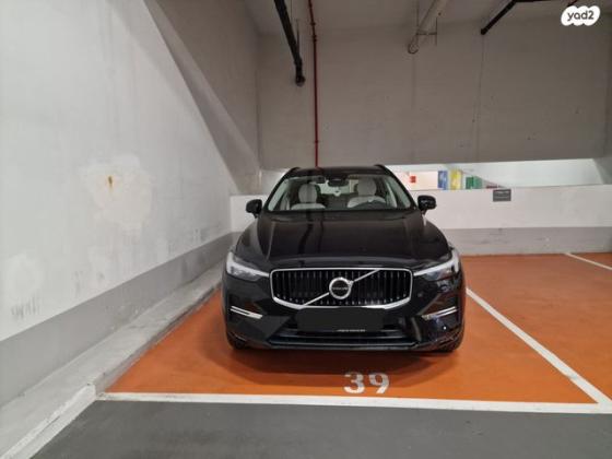 וולוו XC60 B5 Momentum אוט' 2.0 (250 כ''ס) בנזין 2021 למכירה בתל אביב יפו