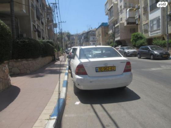 טויוטה קורולה Sun אוט' 1.6 (110 כ''ס) בנזין 2007 למכירה בבני ברק