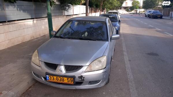 מיצובישי לנסר קלאסיק Executive אוט' 1.6 (98 כ''ס) בנזין 2005 למכירה בגדרה