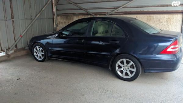 מרצדס C-Class C180K Luxury אוט' 1.8 (143 כ''ס) בנזין 2005 למכירה בנתניה