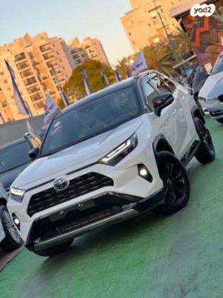 טויוטה RAV4 הייבריד E-motion הייבריד אוט' 2.5 (178 כ''ס) בנזין 2022 למכירה בפתח תקווה