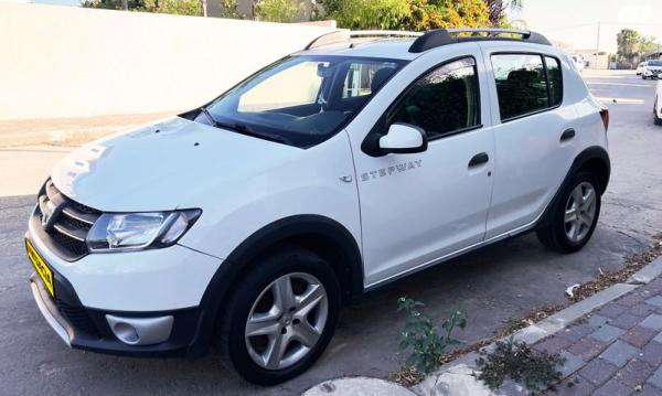 דאצ'יה סנדרו Stepway Laureate אוט' טורבו בנזין 0.9 (90 כ"ס) בנזין 2016 למכירה באחיטוב