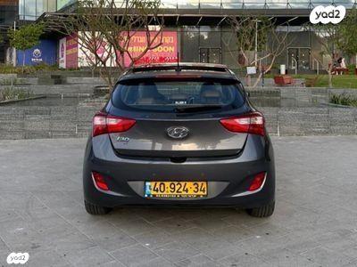 יונדאי i30 Premium אוט' 1.6 (135 כ''ס) בנזין 2015 למכירה ברמת גן