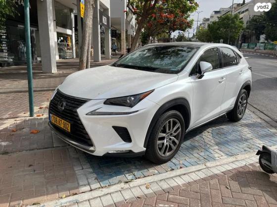 לקסוס NX NX300H Premium FWD הייבריד אוט' 2.5 (155 כ''ס) בנזין 2021 למכירה ברמת השרון